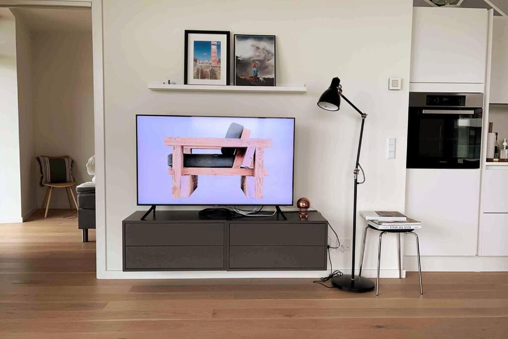 Bo Med Stil Og Udsigt Til Aarhus Lystbadehavn Apartman Kültér fotó