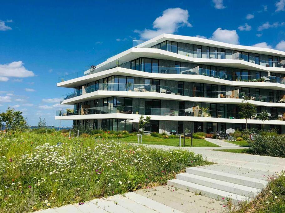 Bo Med Stil Og Udsigt Til Aarhus Lystbadehavn Apartman Kültér fotó